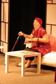 Radka jako Madame Carnot ve hře UDĚLÁTE MNĚ TO ZNOVA? - r. 2010